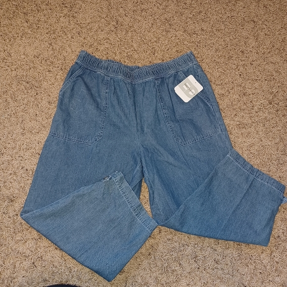 Emily Daniels Women's Blue Jean Chambray Pull On No Dawstring Sheeting Capri - Picture 1 of 9